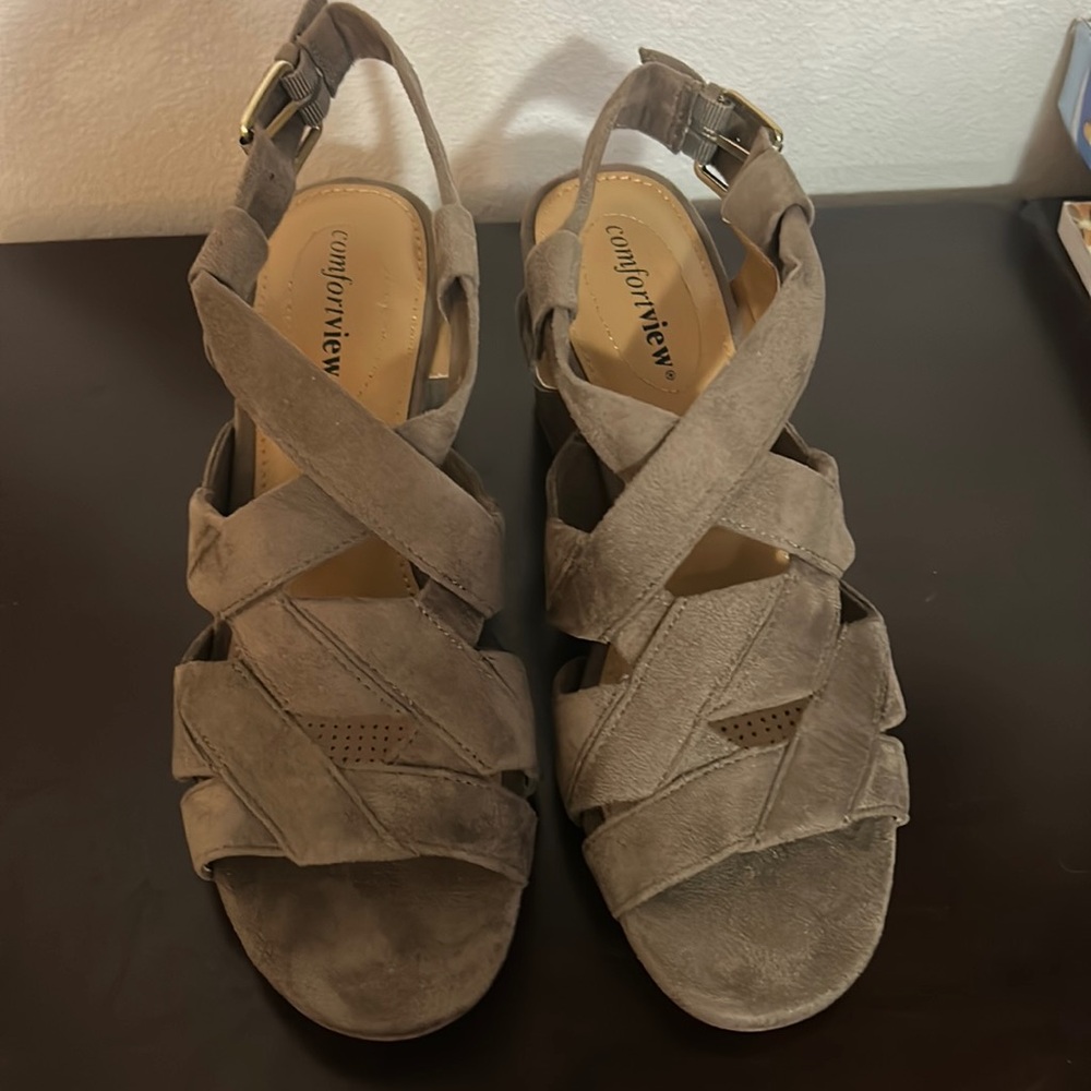 Comfortview sandals open toe, dressy dark taupe, fabric upper, womens size 7 1/2